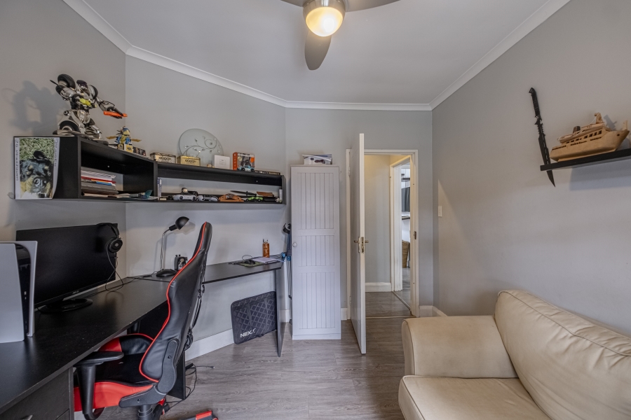 5 Bedroom Property for Sale in Summerstrand Eastern Cape